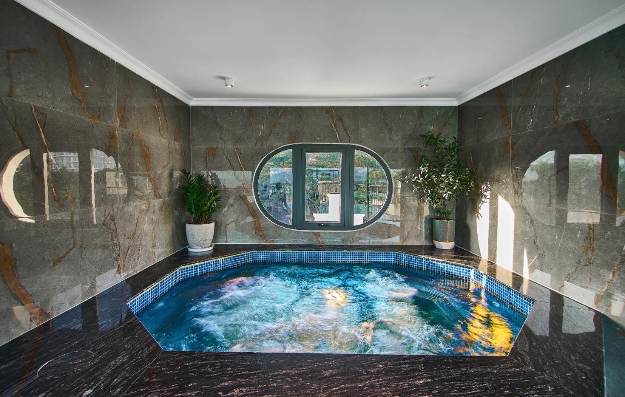 Hotel The Yen Residences Halong